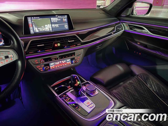 BMW 7-Series 740i Design Pure Excellence
