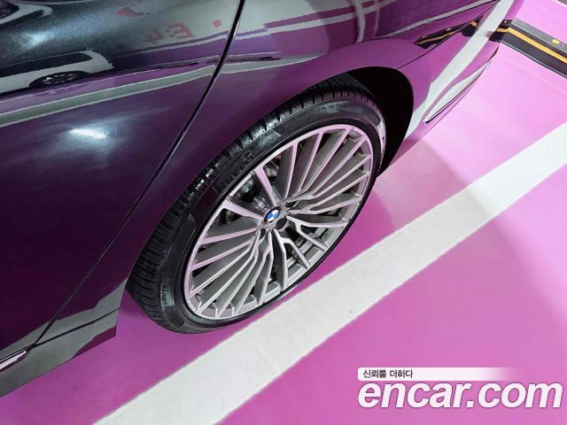 BMW 7-Series 740i Design Pure Excellence