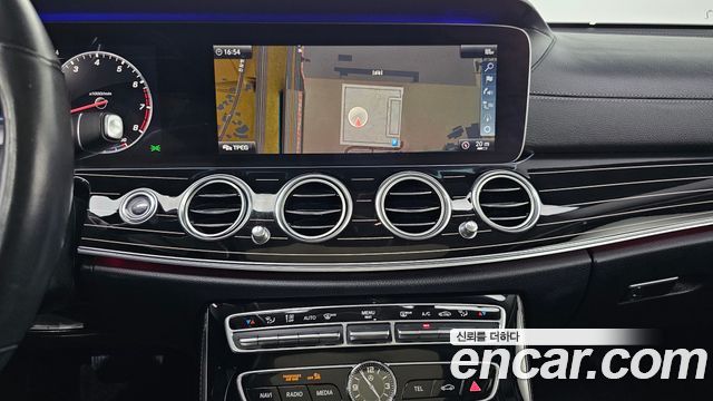 Mercedes-Benz E-Class E450 4MATIC Exclusive