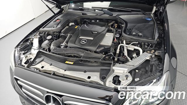 Mercedes-Benz E-Class E250 Avantgarde