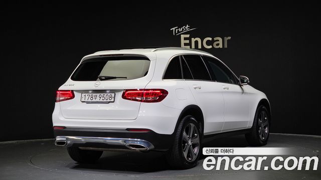 Mercedes-Benz GLC-Class GLC300