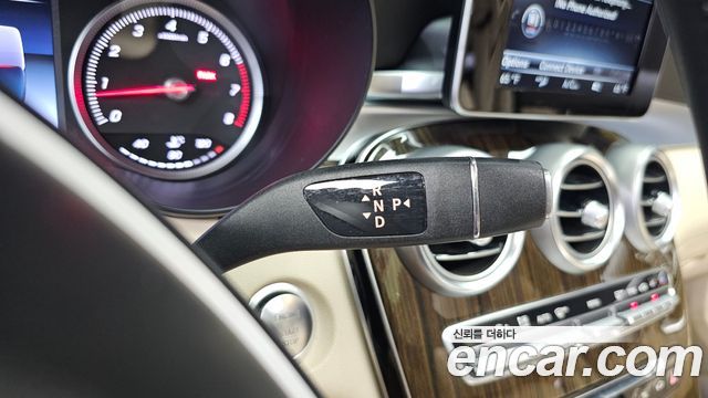 Mercedes-Benz GLC-Class GLC300