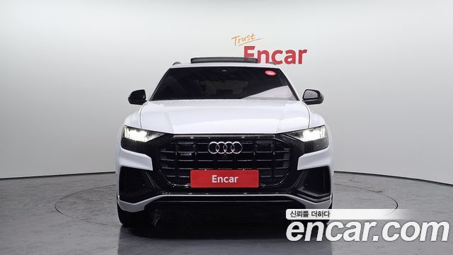 Audi Q8 55 TFSI Quattro Premium