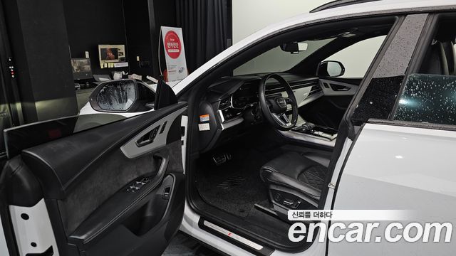 Audi Q8 55 TFSI Quattro Premium