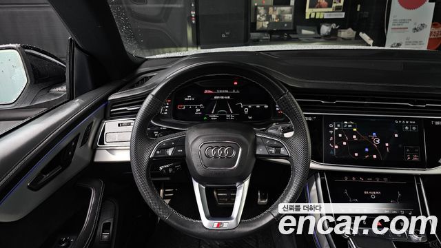 Audi Q8 55 TFSI Quattro Premium