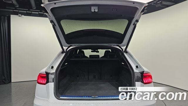 Audi Q8 55 TFSI Quattro Premium