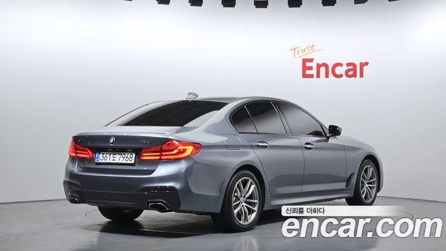 BMW 5-Series 530i xDrive M Sport Package Plus