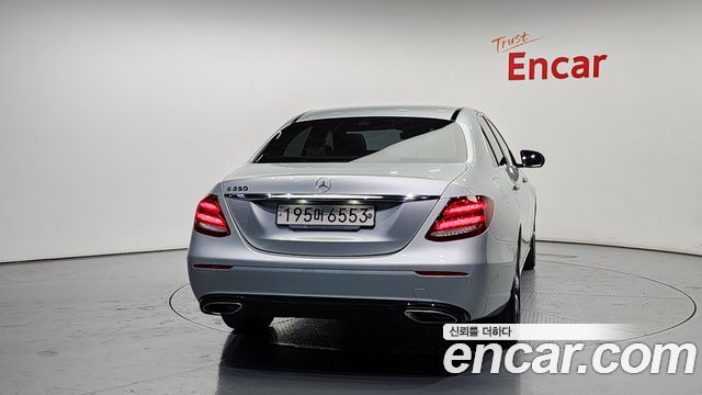 Mercedes-Benz E-Class E250 Avantgarde