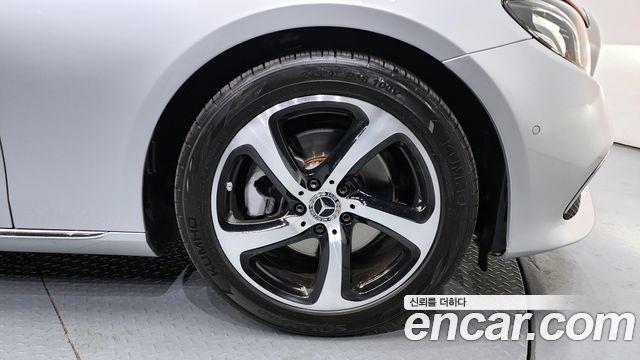 Mercedes-Benz E-Class E250 Avantgarde