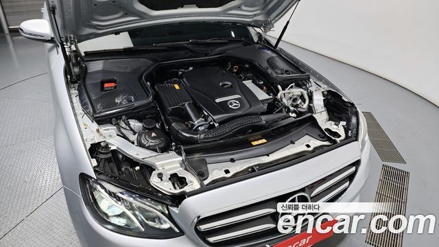 Mercedes-Benz E-Class E250 Avantgarde