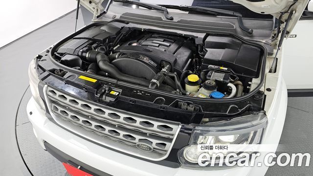 Land Rover Discovery 3.0 SDV6 SE