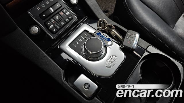 Land Rover Discovery 3.0 SDV6 SE