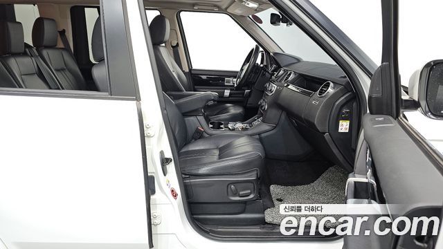 Land Rover Discovery 3.0 SDV6 SE