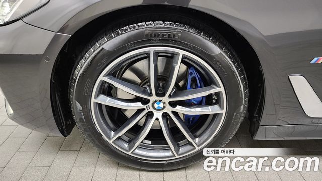 BMW 5-Series 520i M Sport