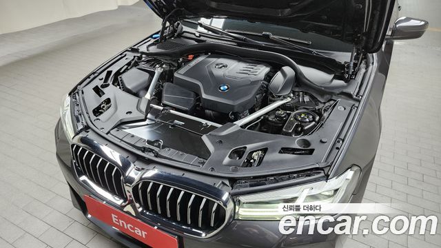 BMW 5-Series 520i M Sport