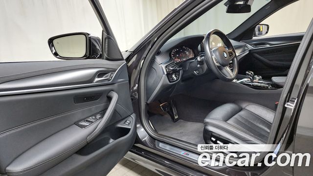 BMW 5-Series 520i M Sport