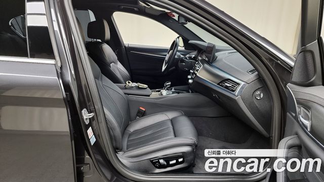 BMW 5-Series 520i M Sport