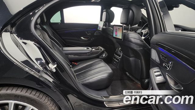 Mercedes-Benz S-Class S450L