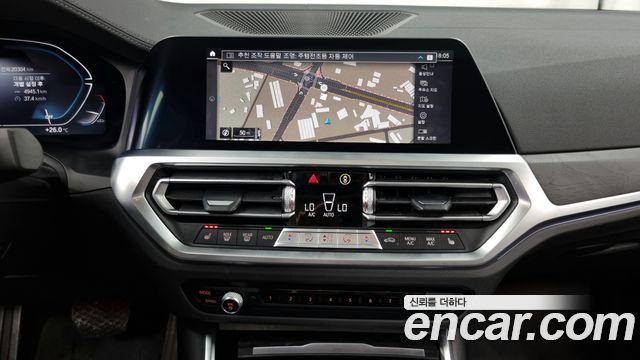 BMW 3-Series 320i Luxury