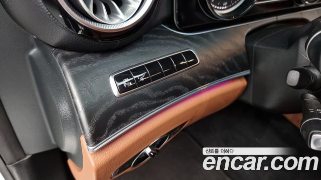Mercedes-Benz E-Class E220d Coupe