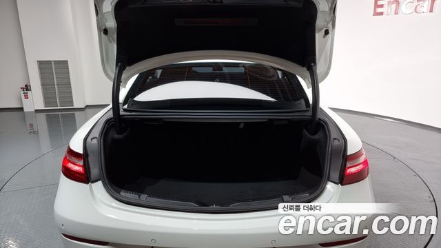 Mercedes-Benz E-Class E220d Coupe