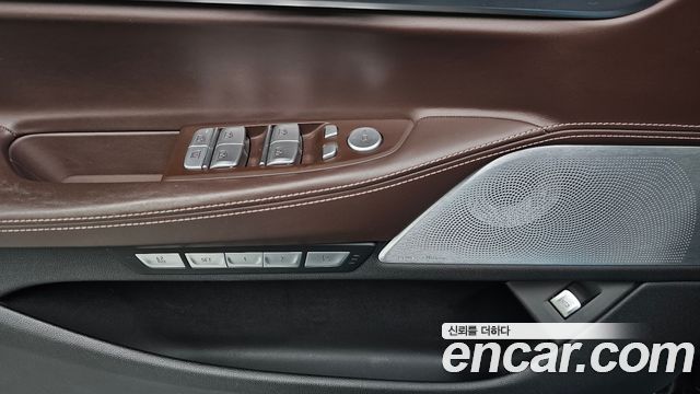 BMW 7-Series 750Li xDrive