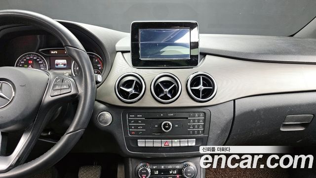 Mercedes-Benz B-Class B200 d