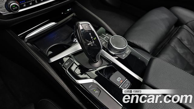 BMW 5-Series 530e M Sport