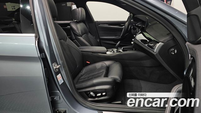 BMW 5-Series 530e M Sport