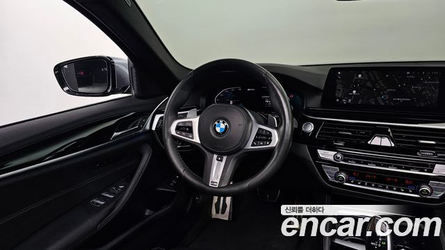 BMW 5-Series 530e M Sport