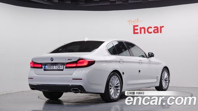 BMW 5-Series 530i Luxury