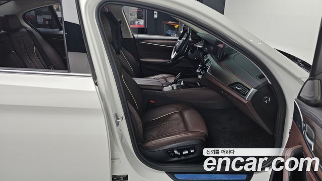 BMW 5-Series 530i Luxury