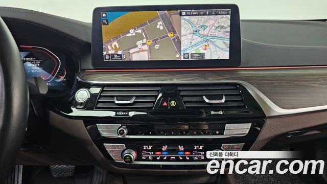 BMW 5-Series 530i Luxury