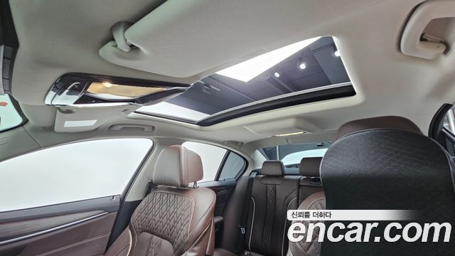 BMW 5-Series 530i Luxury