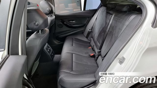BMW 3-Series 320d