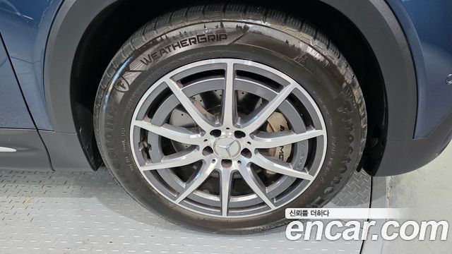 Mercedes-Benz GLB-Class AMG GLB35 4MATIC