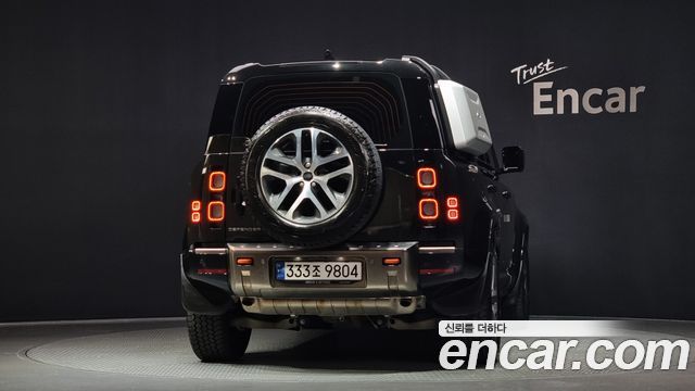 Land Rover Defender 110 P400 X