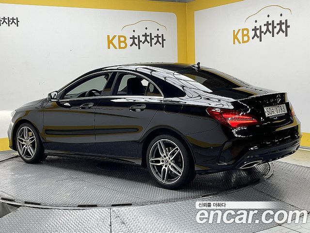 Mercedes-Benz CLA-Class CLA220 AMG Line