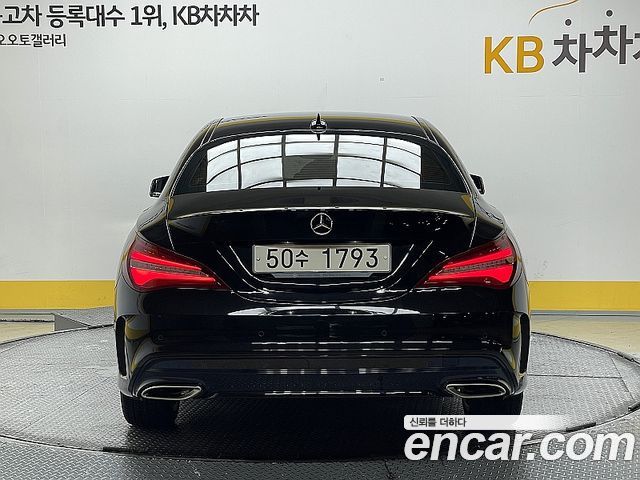 Mercedes-Benz CLA-Class CLA220 AMG Line