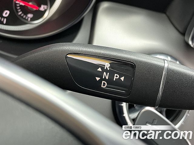 Mercedes-Benz CLA-Class CLA220 AMG Line