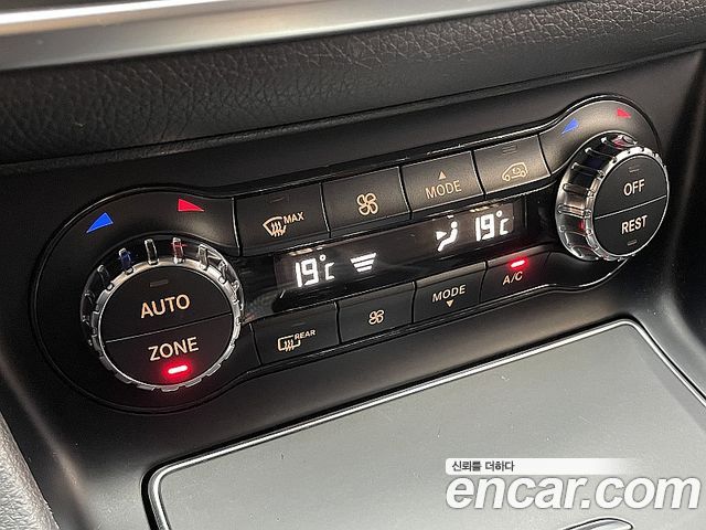 Mercedes-Benz CLA-Class CLA220 AMG Line