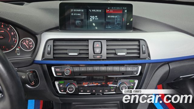 BMW 4-Series 428i M Sport Convertible