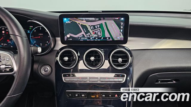 Mercedes-Benz GLC-Class GLC220 d 4MATIC