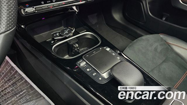 Mercedes-Benz CLA-Class CLA250 4MATIC