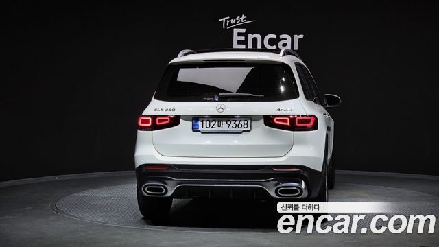 Mercedes-Benz GLB-Class GLB250 4MATIC