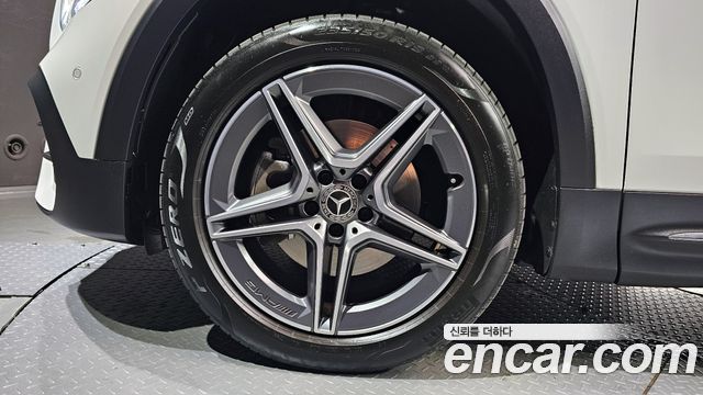 Mercedes-Benz GLB-Class GLB250 4MATIC