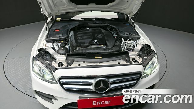 Mercedes-Benz E-Class E350 4MATIC AMG Line