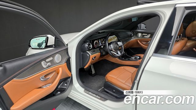 Mercedes-Benz E-Class E350 4MATIC AMG Line