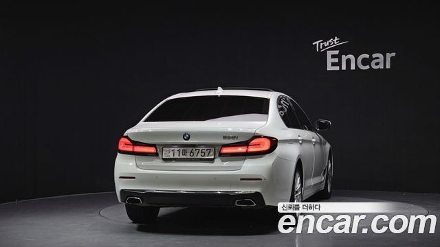 BMW 5-Series 530i Luxury