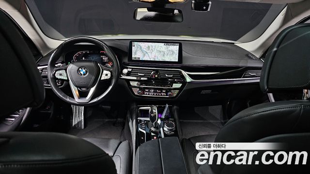 BMW 5-Series 530i Luxury